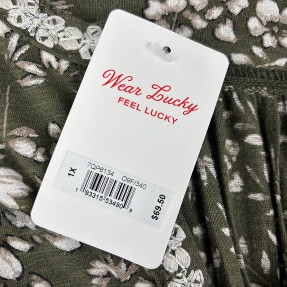 Lucky Brand Top Women 1X Olive Green Floral Embroidered Tassels Split V-Neck - Picture 4 of 16